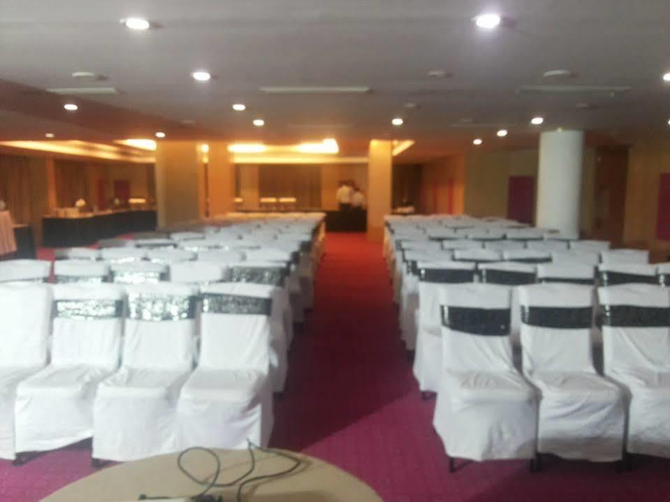 โฮเต็ล เดอะ พลาซ่า Hotel ไฮเดอราบัด ภายนอก รูปภาพ